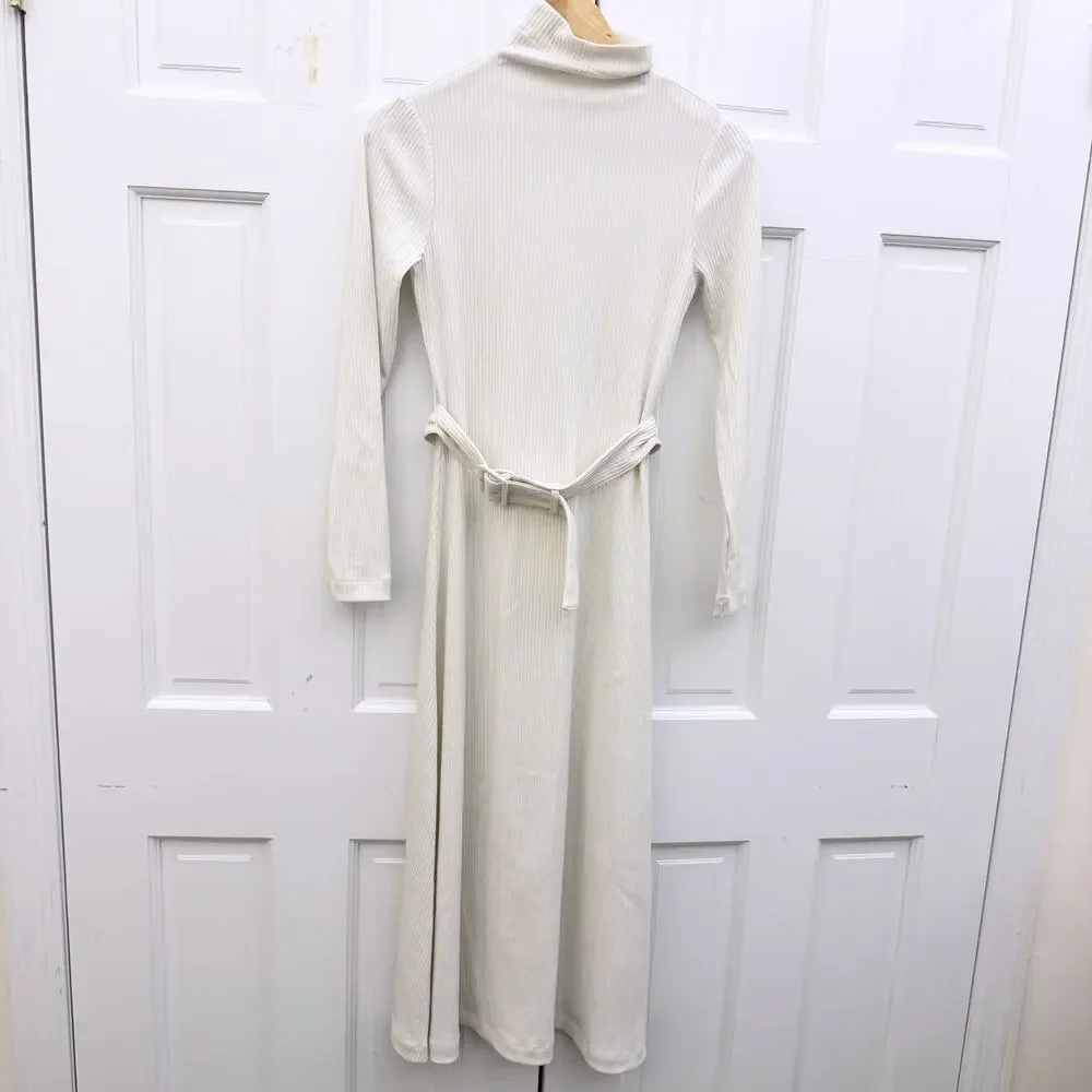 Club Monaco Melissah Knit Dress - Picture 4 of 11
